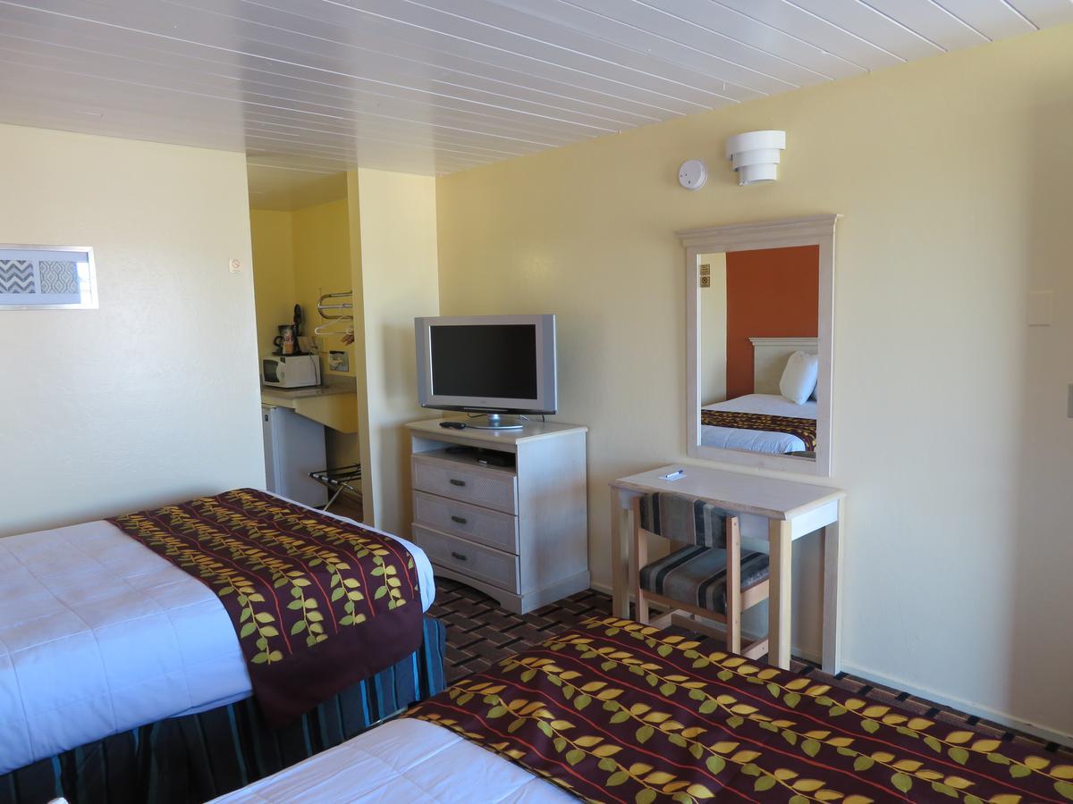 Royal Crest Motel Μέντφορντ Εξωτερικό φωτογραφία